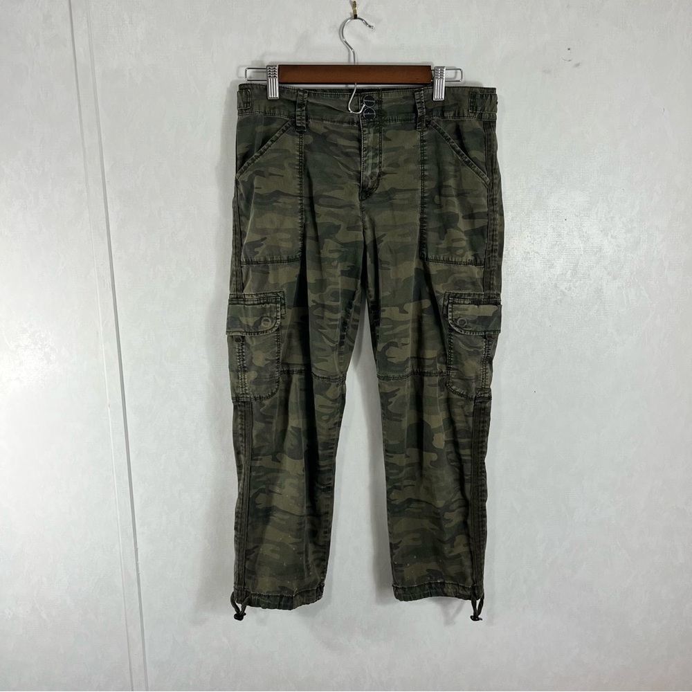 Sanctuary Anthropology Camouflage Cropped Terrain Cargo Pants Camo - Picture 2 of 8
